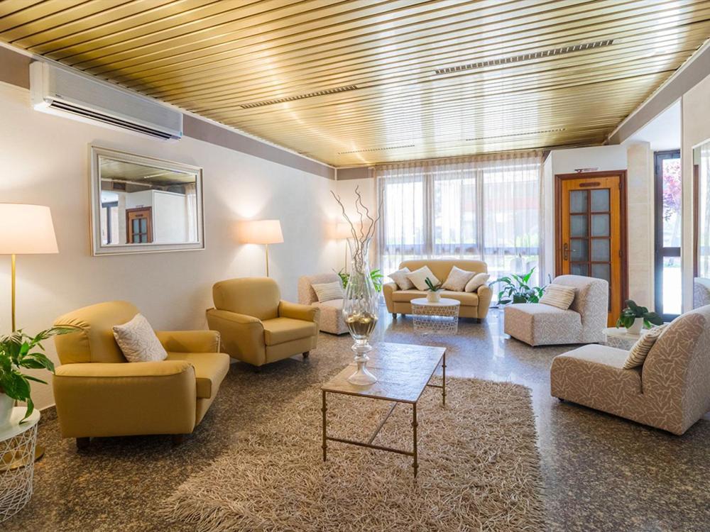 Hotel Corallo 朱利亚诺瓦 外观 照片