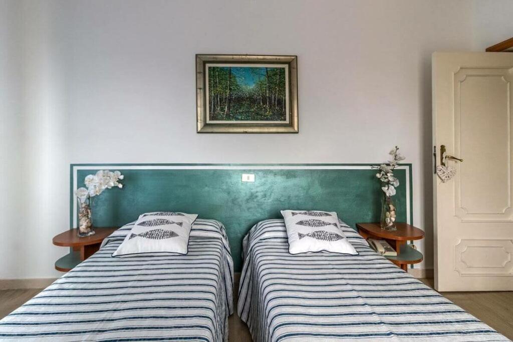 Hotel Corallo 朱利亚诺瓦 外观 照片